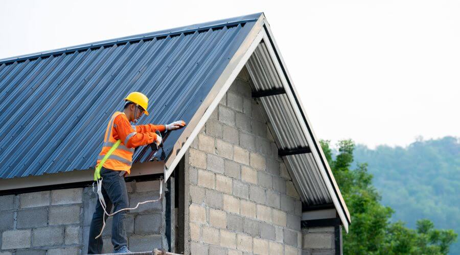 Expert Emergency Roof Repairs services in Curtiss, WI